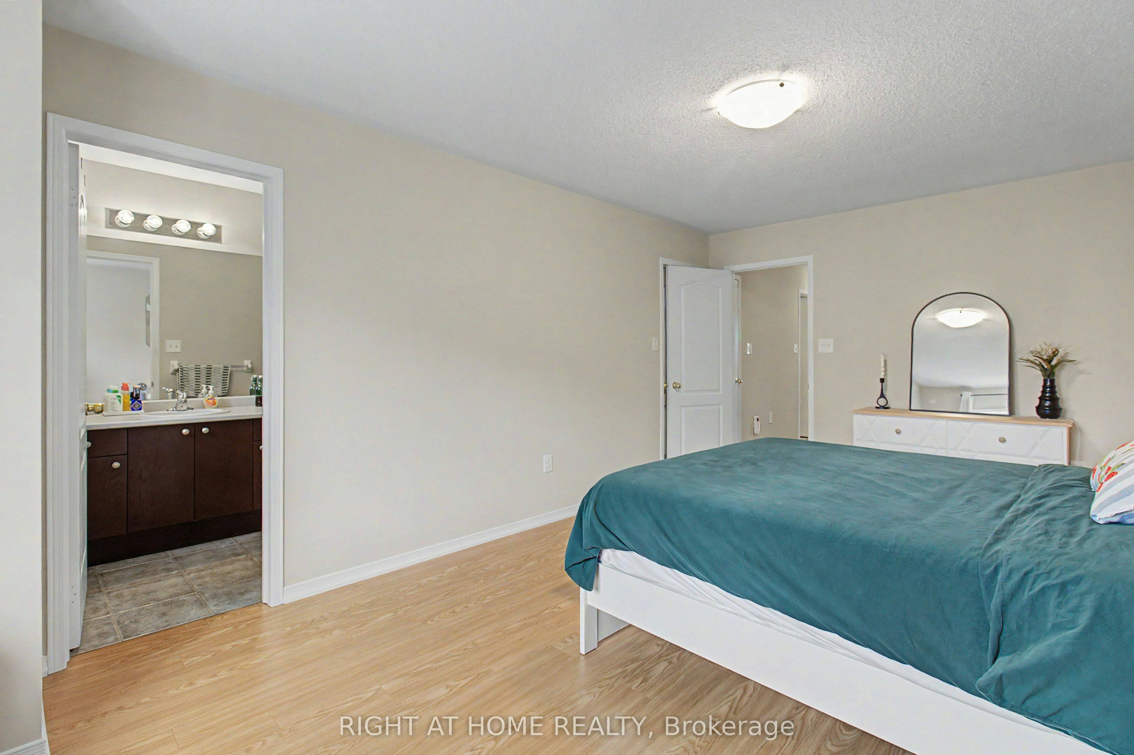 2051 Fiddlers Way, Oakville, ON, L6M 0M4 - 23