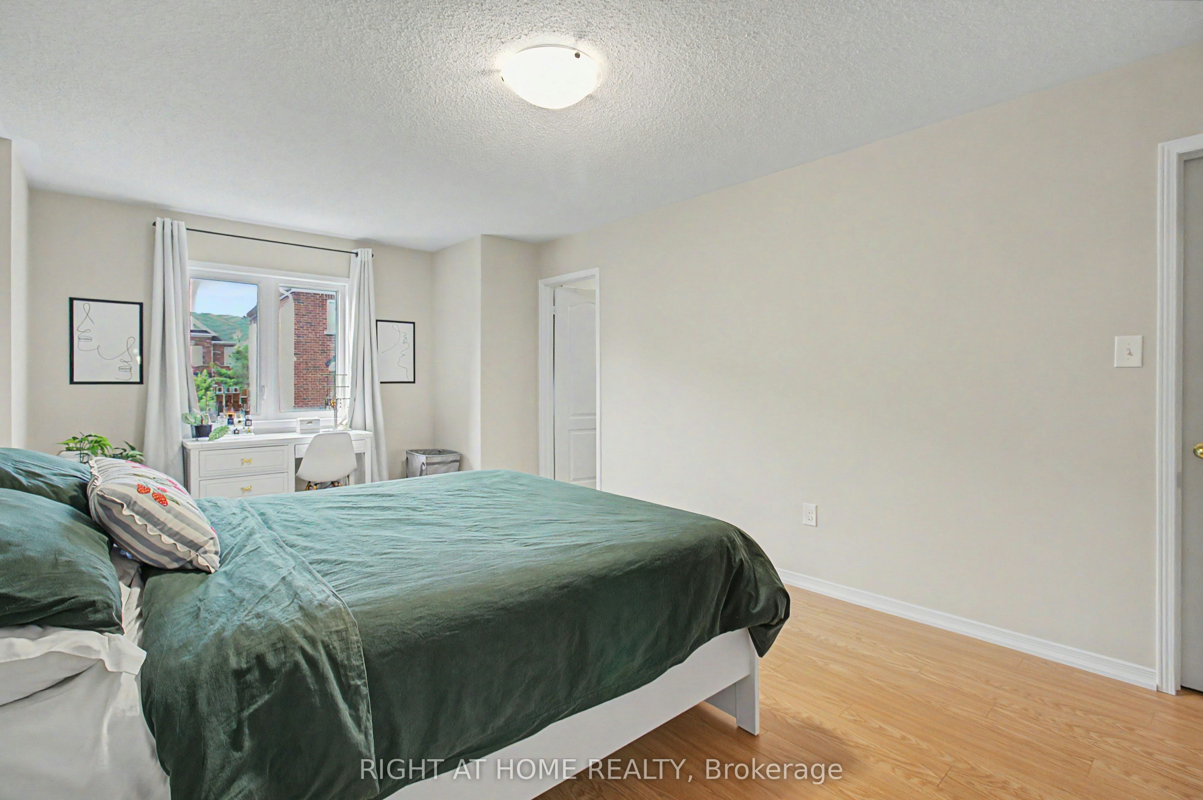 2051 Fiddlers Way, Oakville, ON, L6M 0M4 - 24