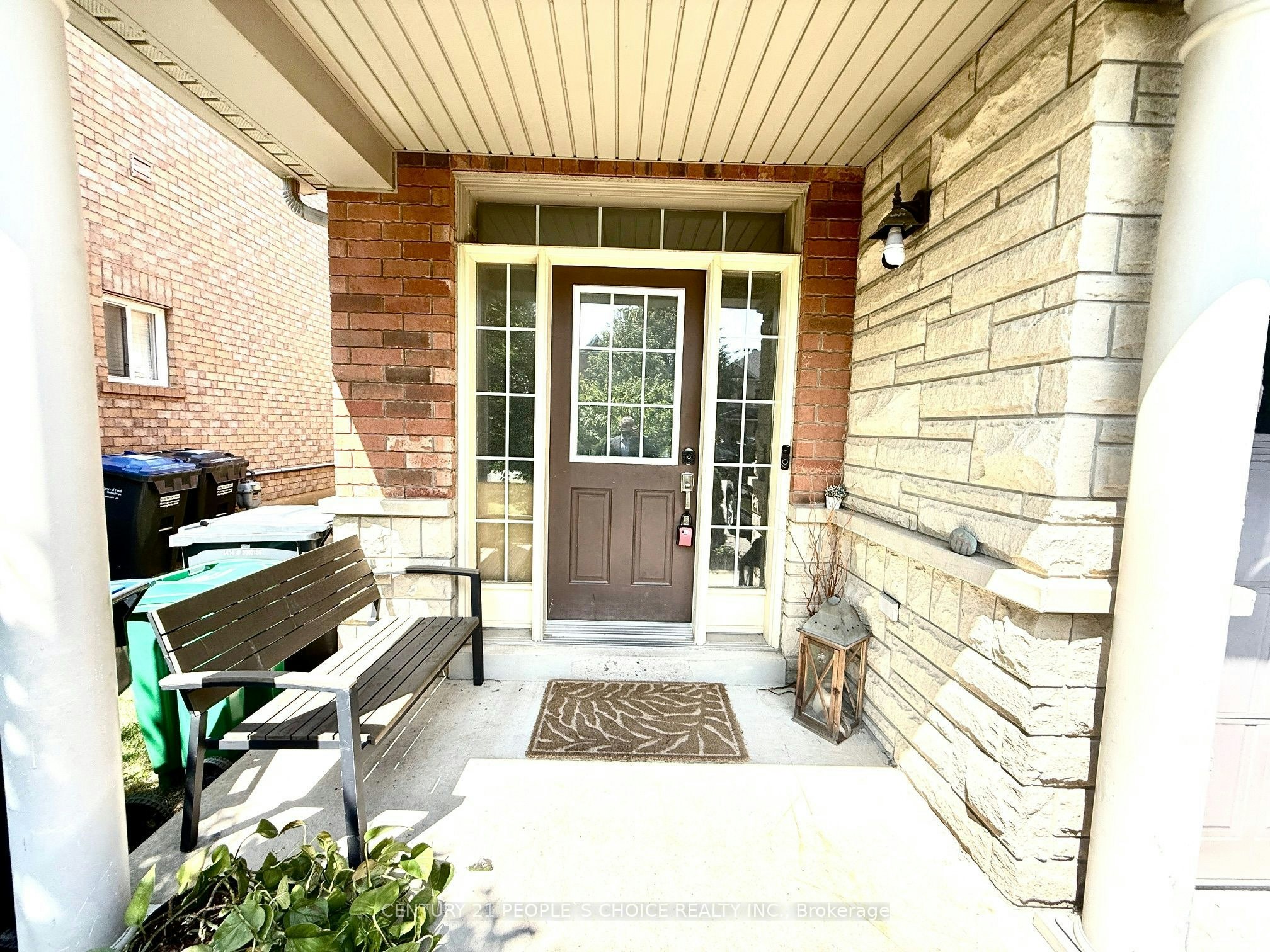 3927 Stardust Drive, Mississauga, ON, L5M 8A4 - 3
