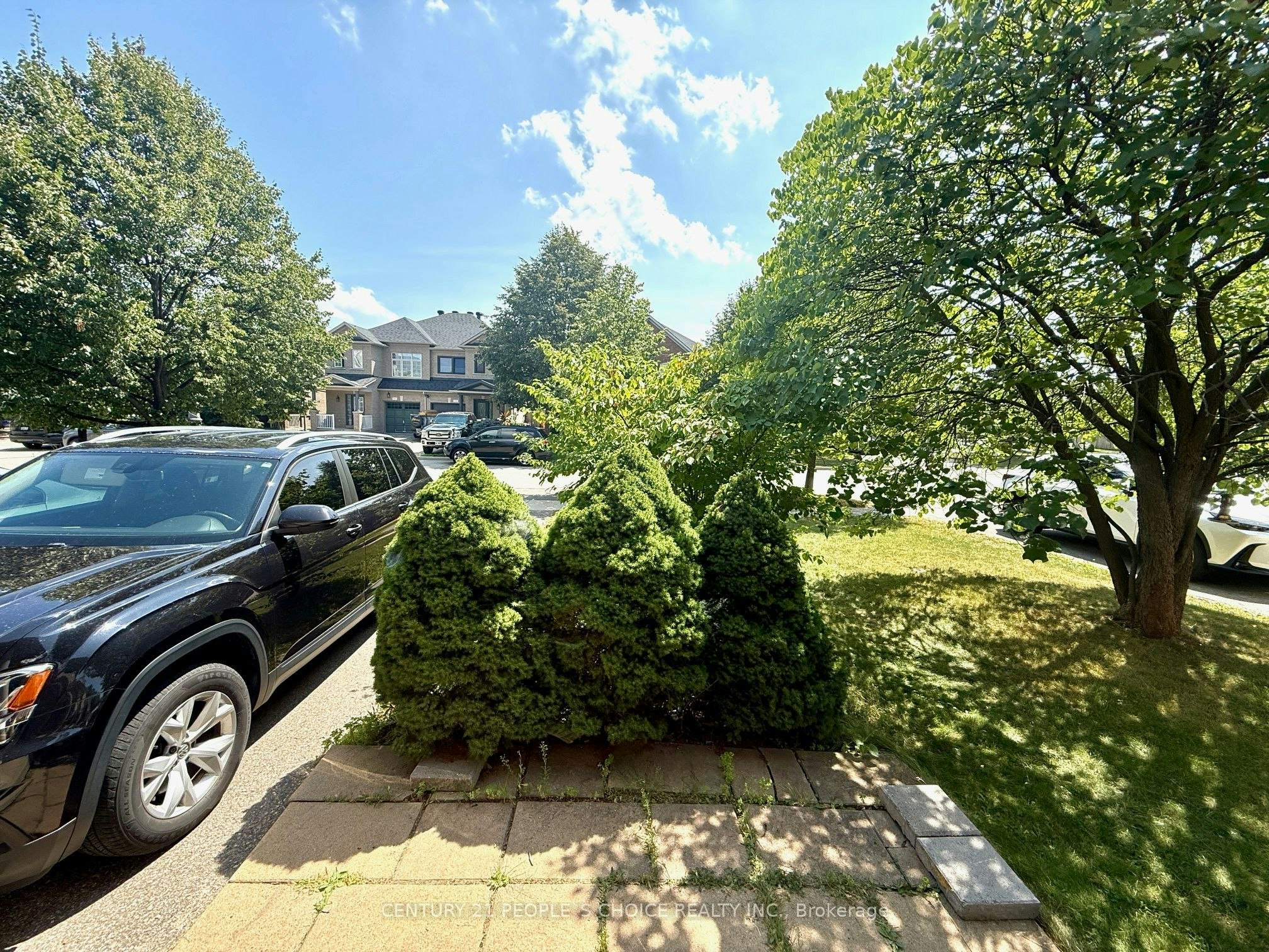 3927 Stardust Drive, Mississauga, ON, L5M 8A4 - 2