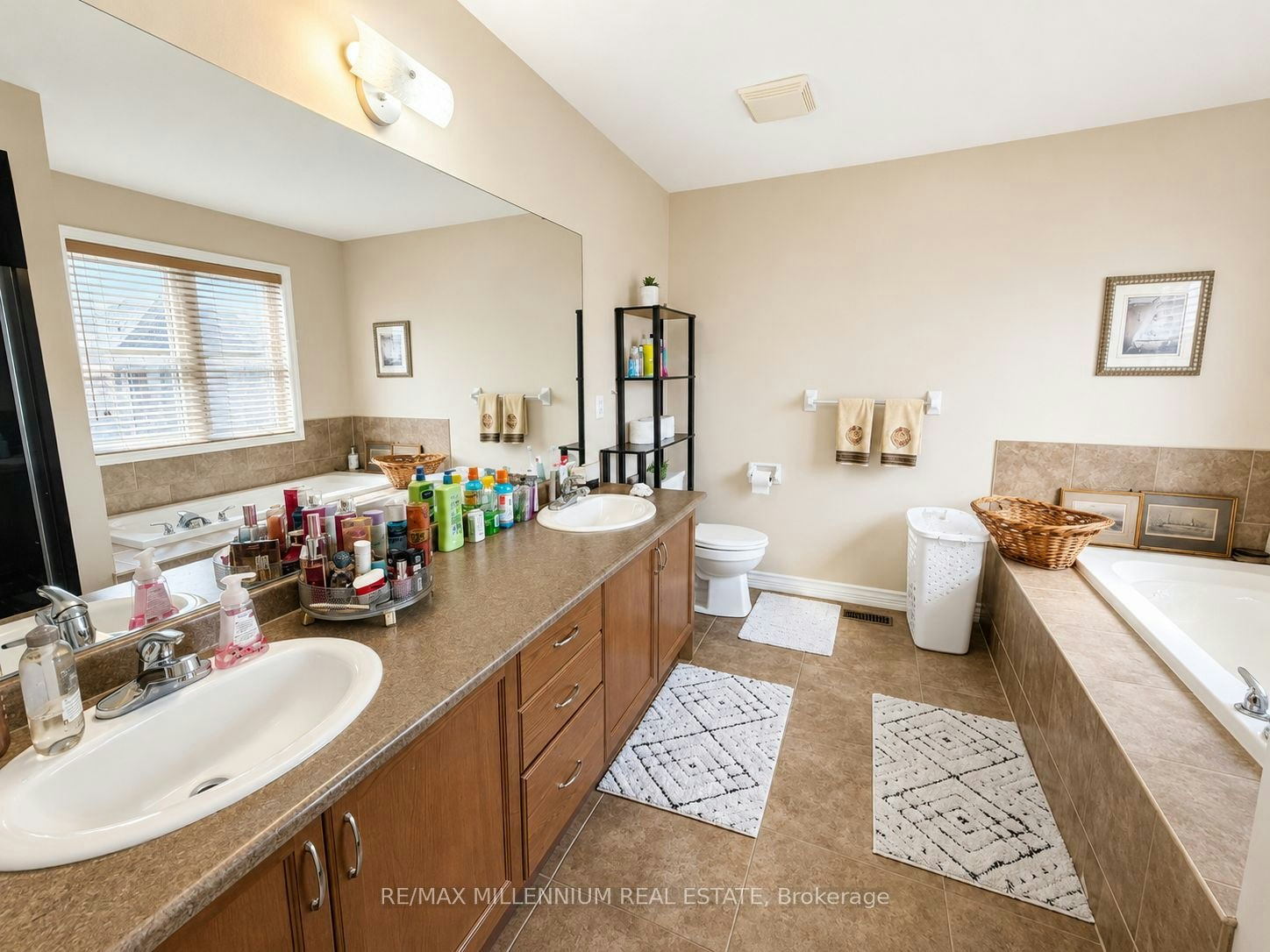 192 Thorndale Road, Brampton, ON, L6P 3K8 - 8