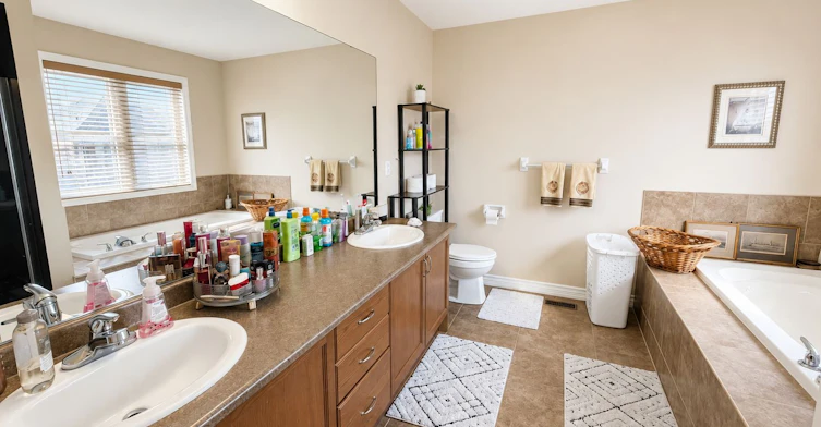 192 Thorndale Road, Brampton, ON, L6P 3K8 - 8