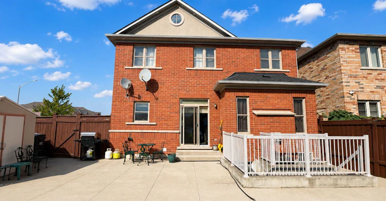 192 Thorndale Road, Brampton, ON, L6P 3K8 - 2