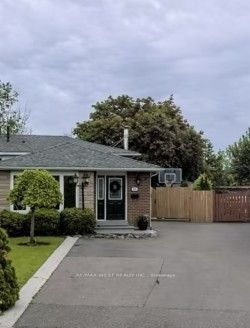 844 Eaglemount Crescent, Mississauga, ON, L5C 1N9