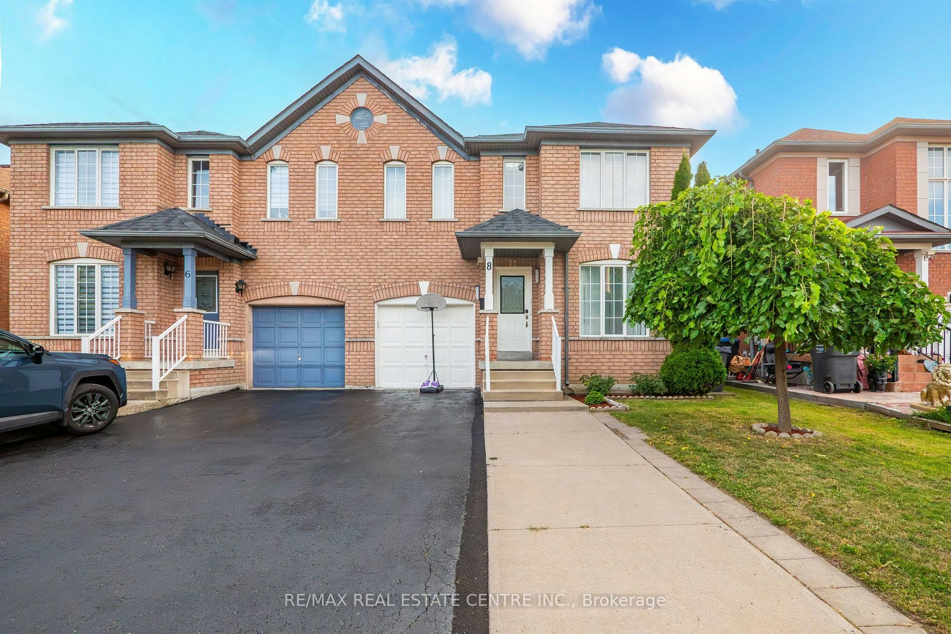 8 Flatlands Way, Brampton, ON, L6R 2B5
