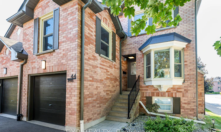 44-2915 Headon Forest Drive