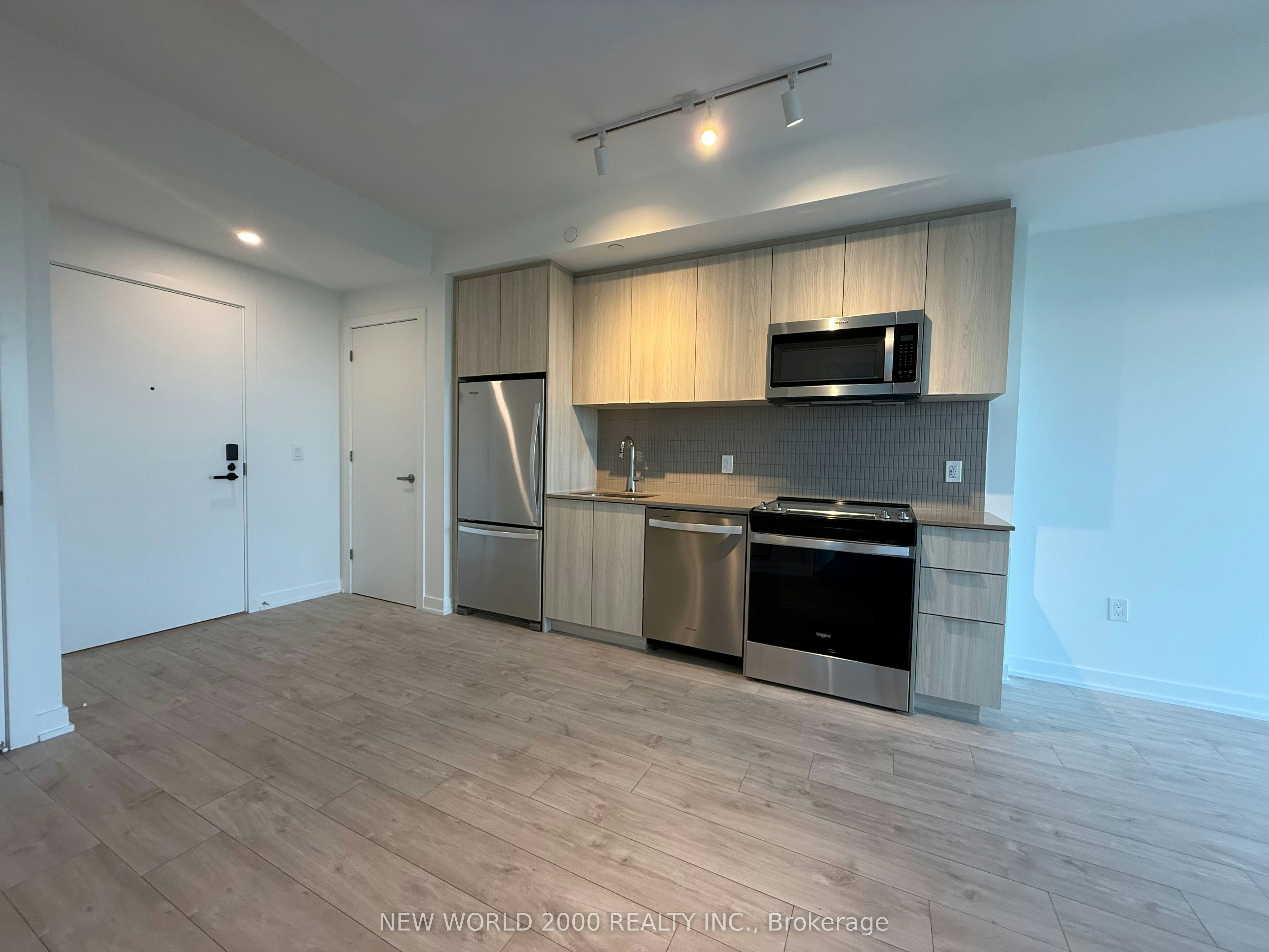 720-740 Whitlock Avenue, Milton, ON, L9E 2B5 - 15