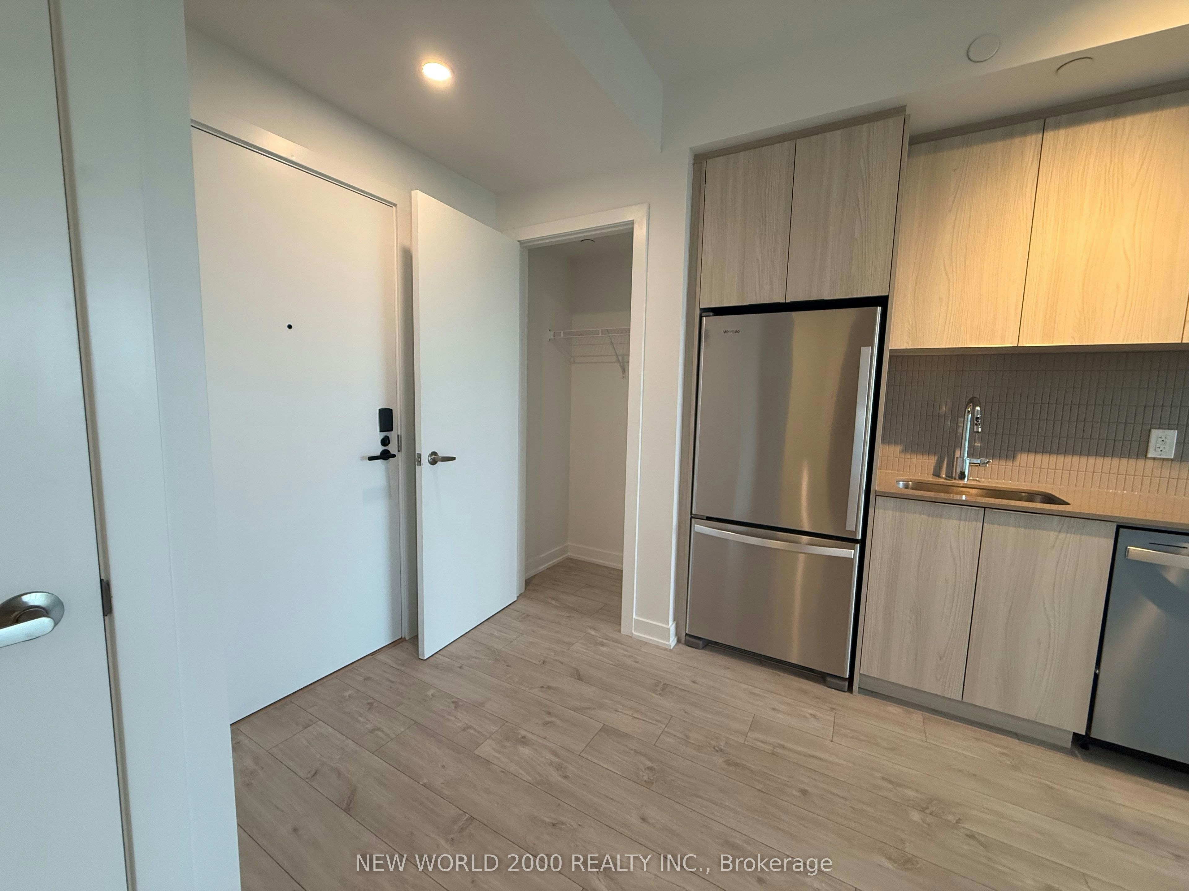 720-740 Whitlock Avenue, Milton, ON, L9E 2B5 - 16