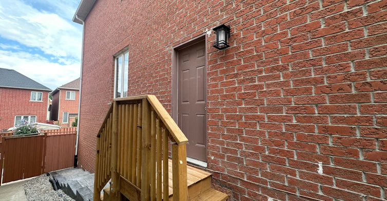 Basement Apartment-23 Oblate Crescent, Brampton, ON, L6Y 0K2 - 2