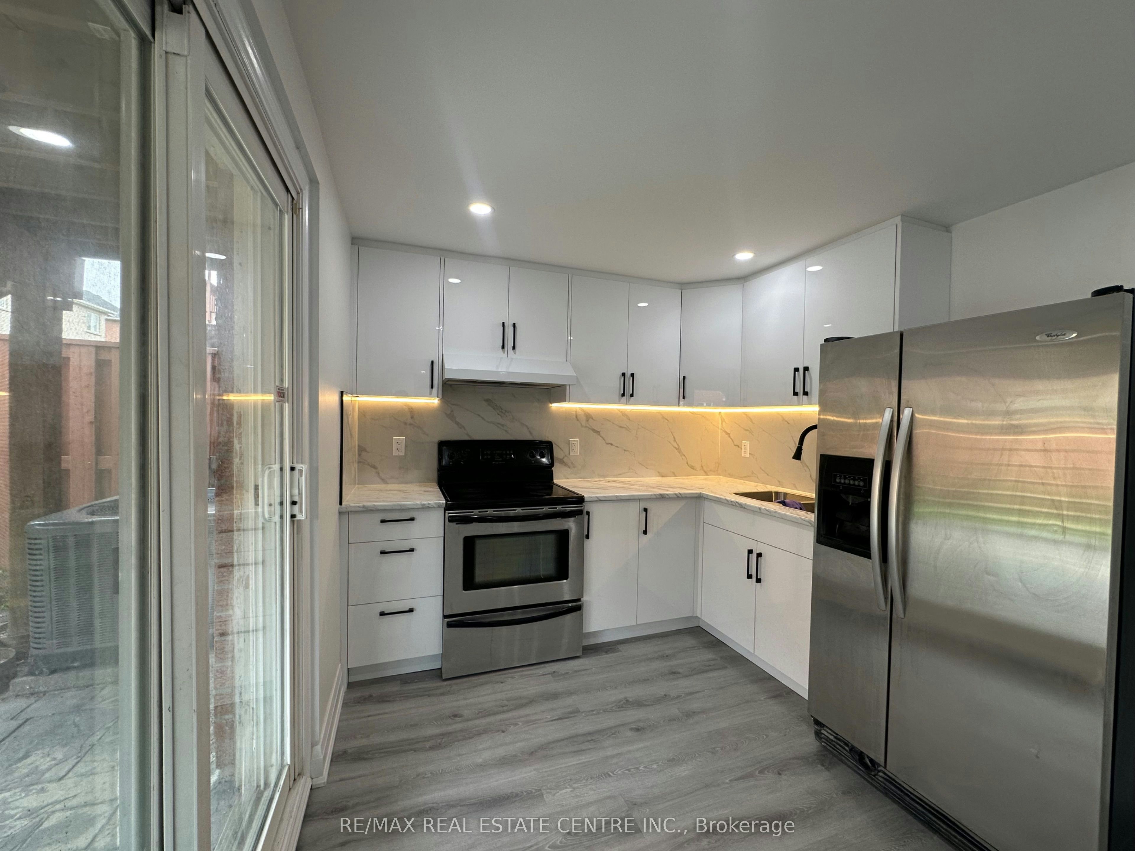 Basement Apartment-23 Oblate Crescent, Brampton, ON, L6Y 0K2 - 9