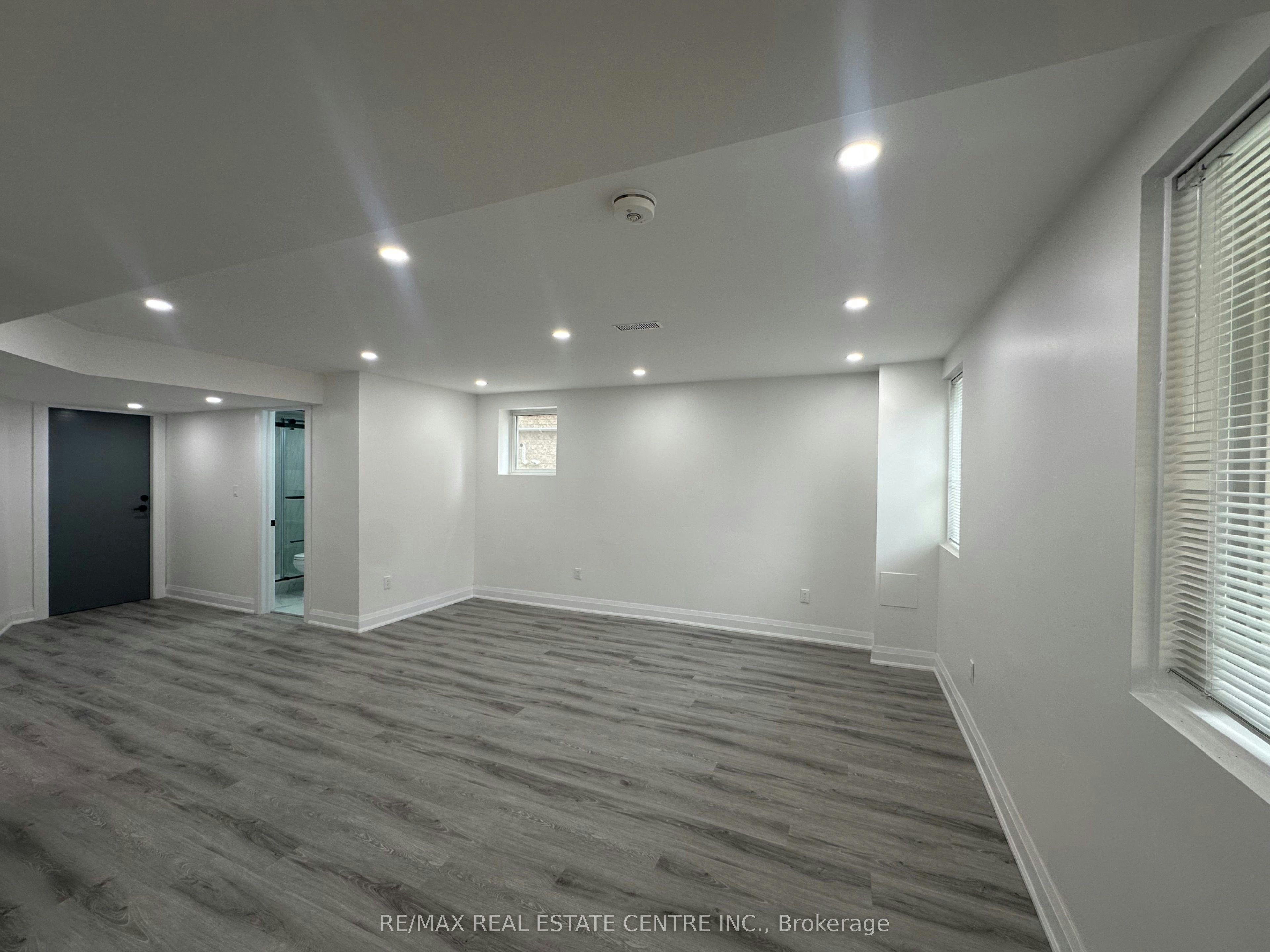 Basement Apartment-23 Oblate Crescent, Brampton, ON, L6Y 0K2 - 6