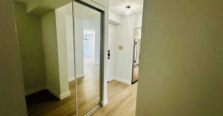 211-75 Emmett Avenue, Toronto, ON, M6M 5A7 - 13
