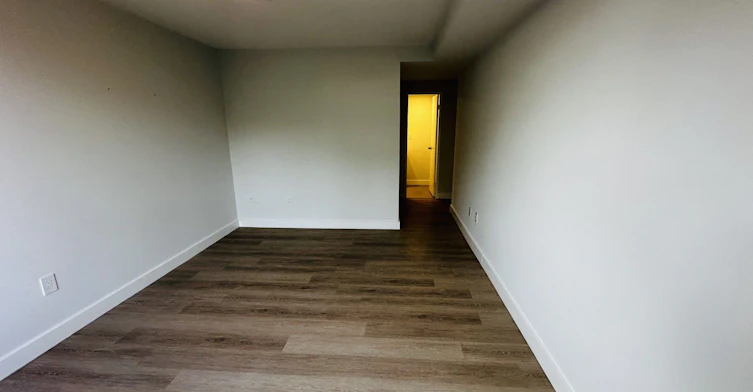 211-75 Emmett Avenue, Toronto, ON, M6M 5A7 - 19