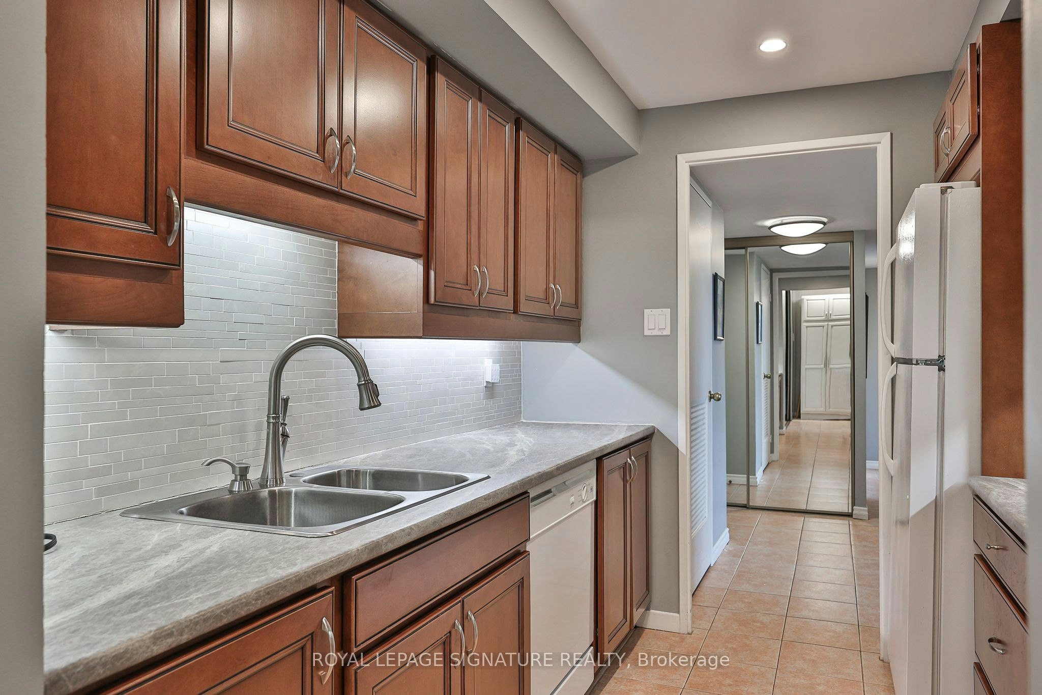 404-1300 Bloor Street, Mississauga, ON, L4Y 3Z2 - 19
