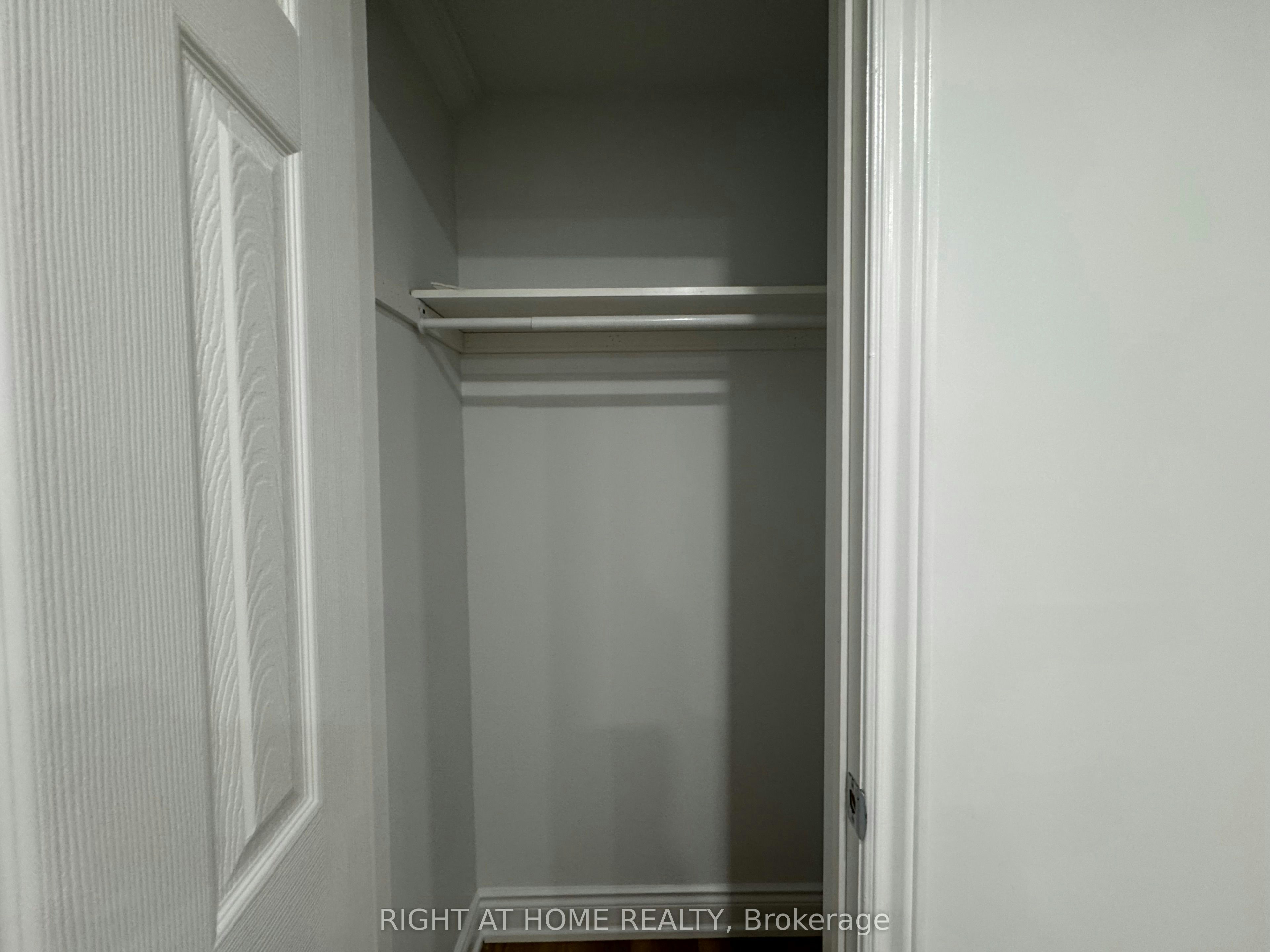 372 Winfield Terrace, Mississauga, ON, L5R 1N8 - 3