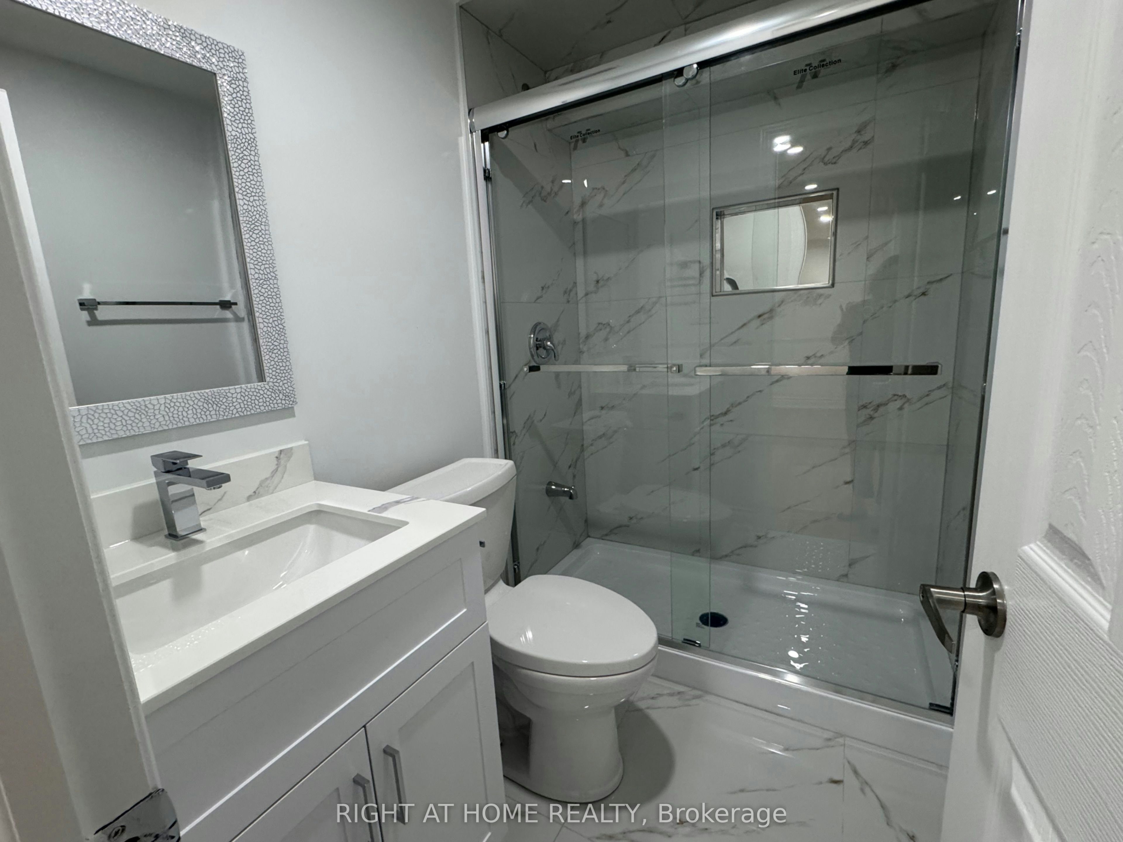 372 Winfield Terrace, Mississauga, ON, L5R 1N8 - 4