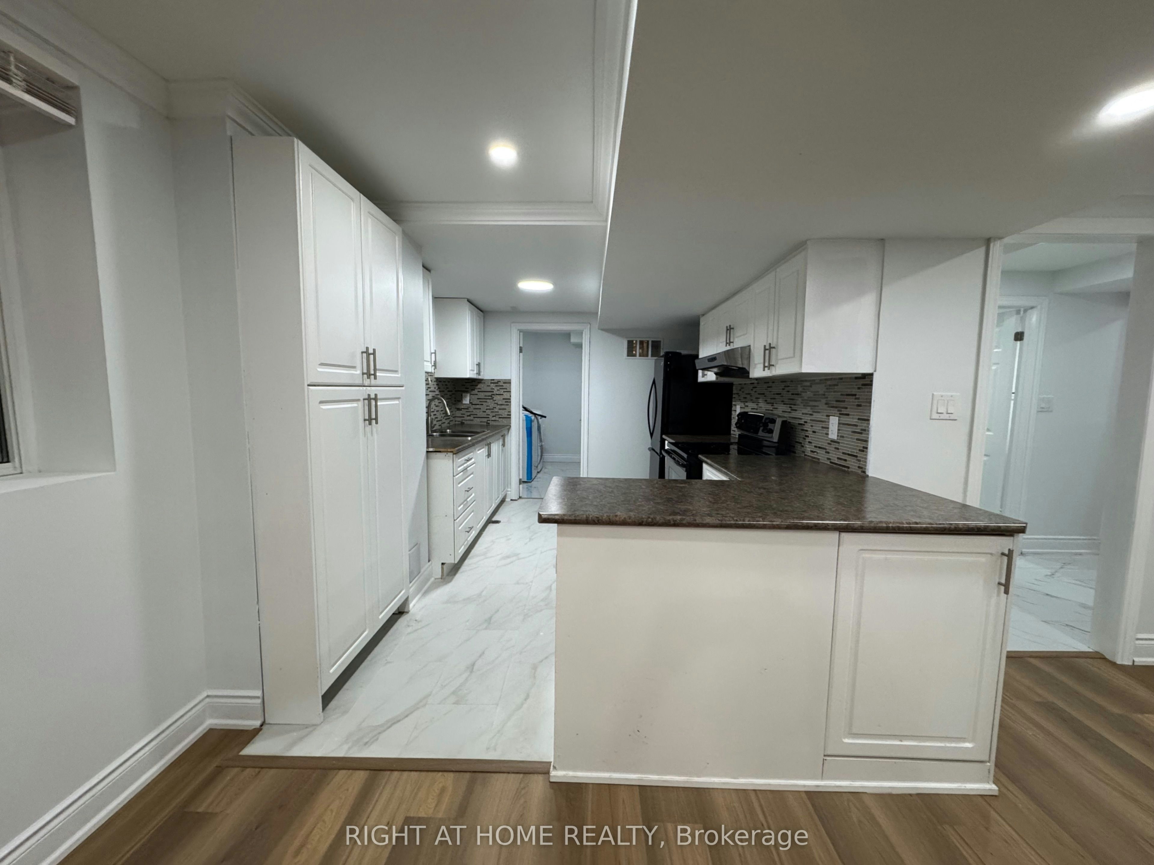 372 Winfield Terrace, Mississauga, ON, L5R 1N8 - 13