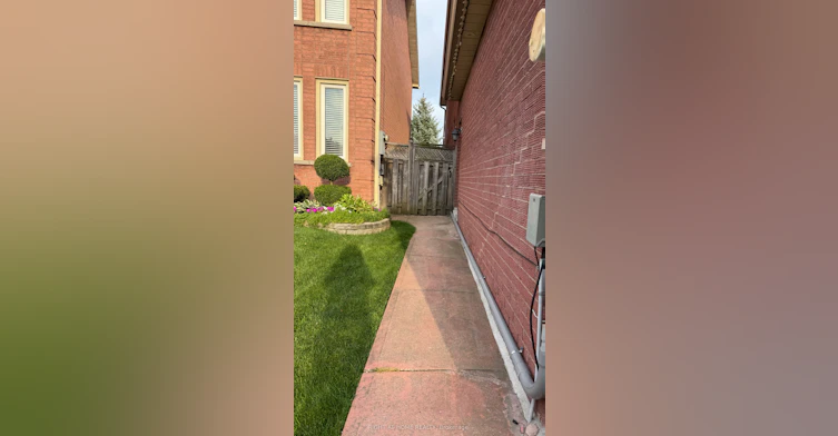 372 Winfield Terrace, Mississauga, ON, L5R 1N8