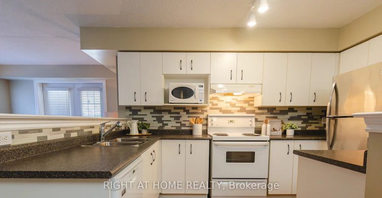 113-1450 Bishops Gate, Oakville, ON, L6M 4N1 - 7