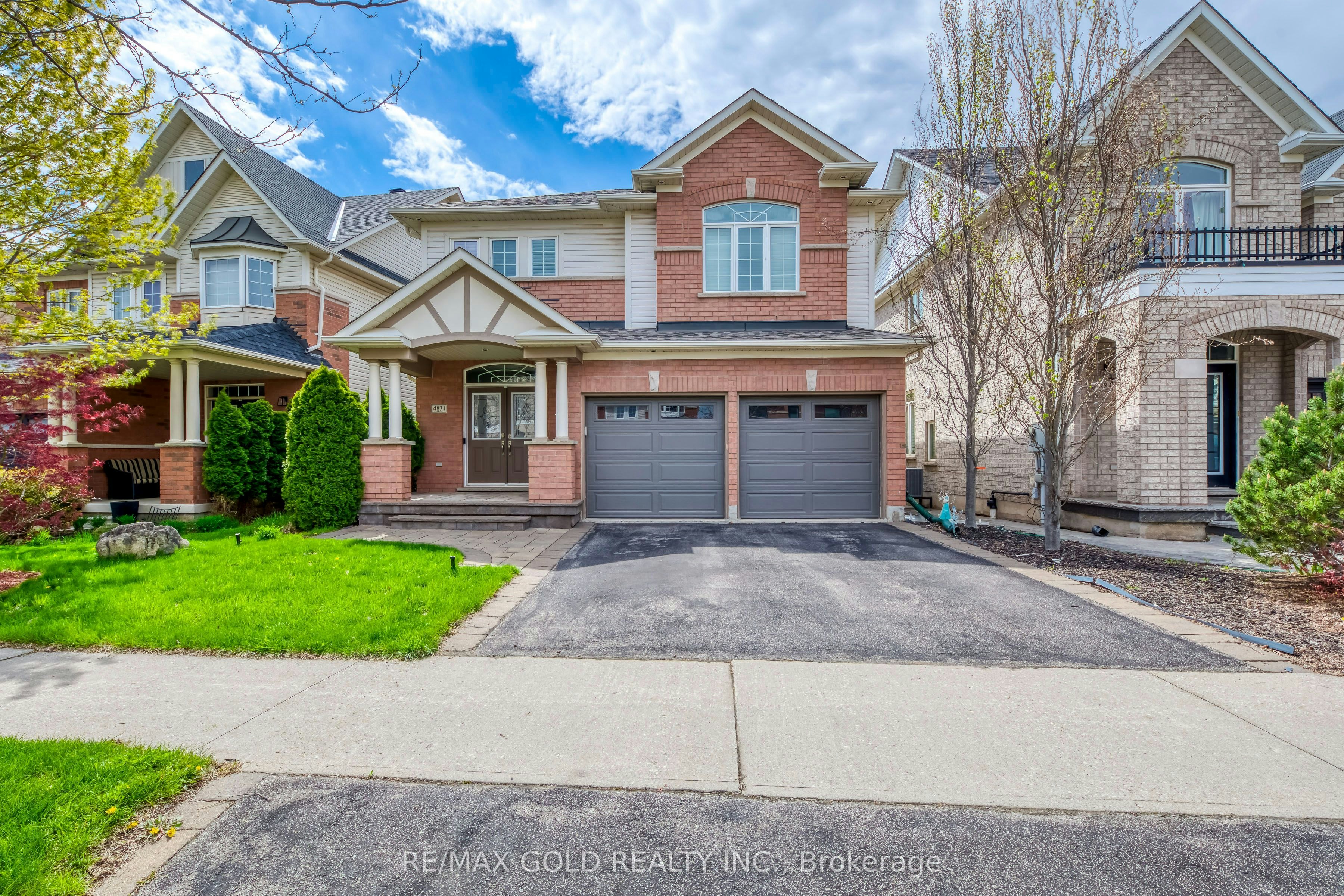 4831 Columbus Drive, Burlington, ON, L7M 0J4