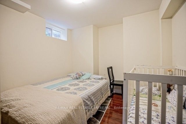 28 Stephanie Avenue, Brampton, ON, L6Y 5N3 - 2
