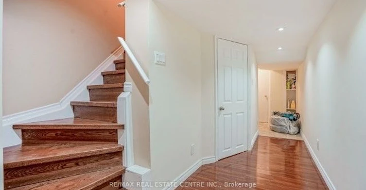 28 Stephanie Avenue, Brampton, ON, L6Y 5N3 - 4