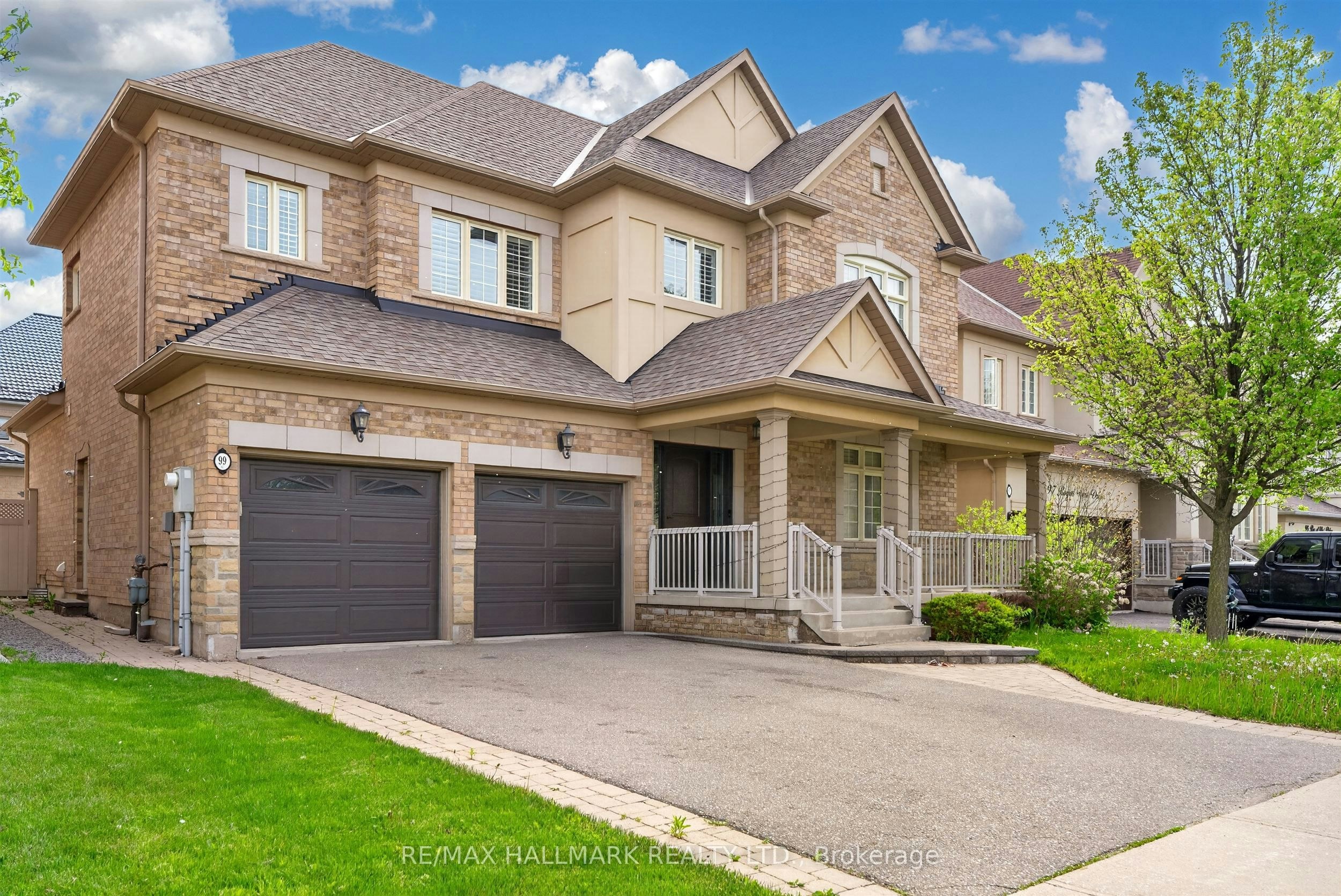 99 Royal West Drive, Brampton, ON, L6X 0Z8