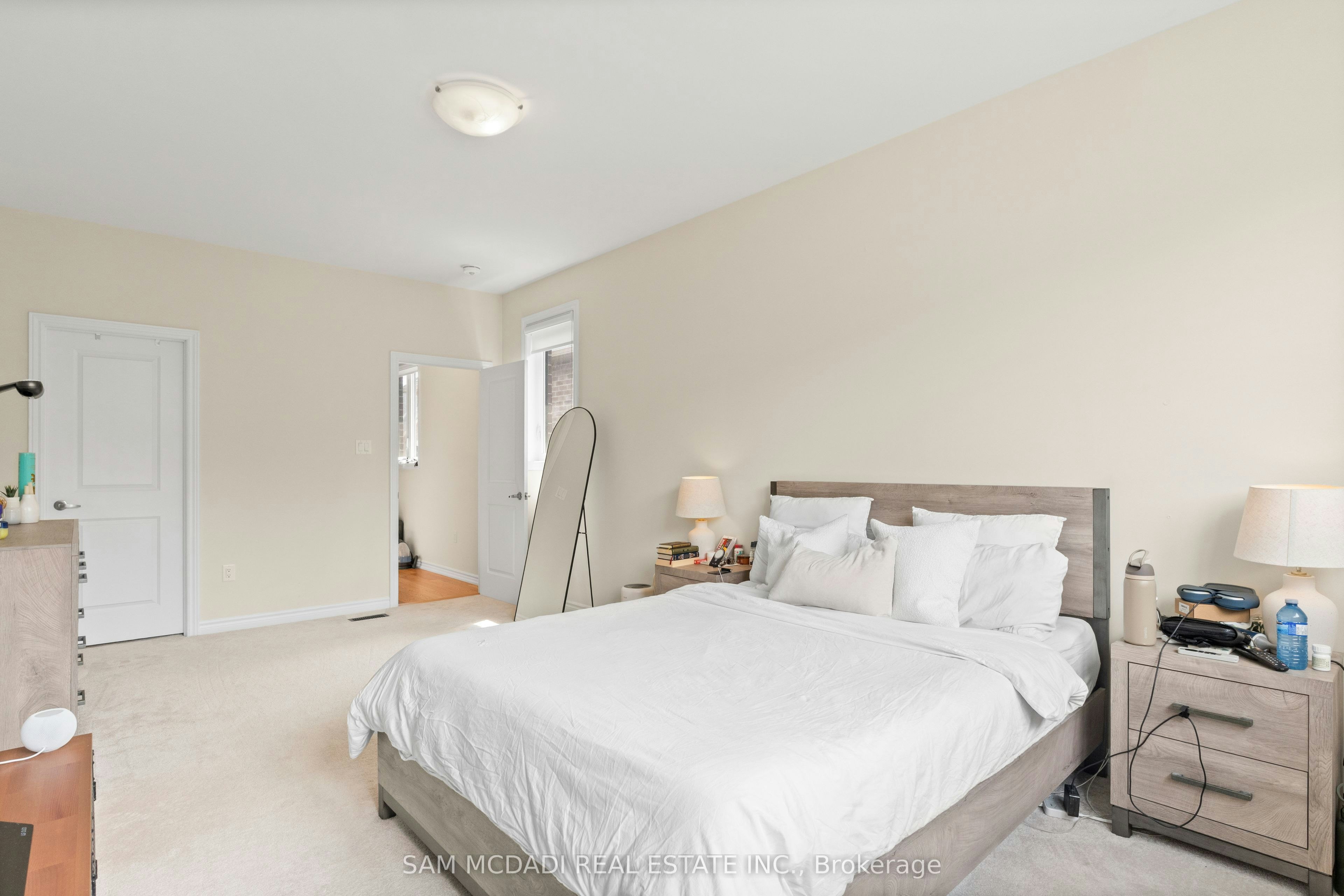 1429 Almonte Drive, Burlington, ON, L7P 0V7 - 8