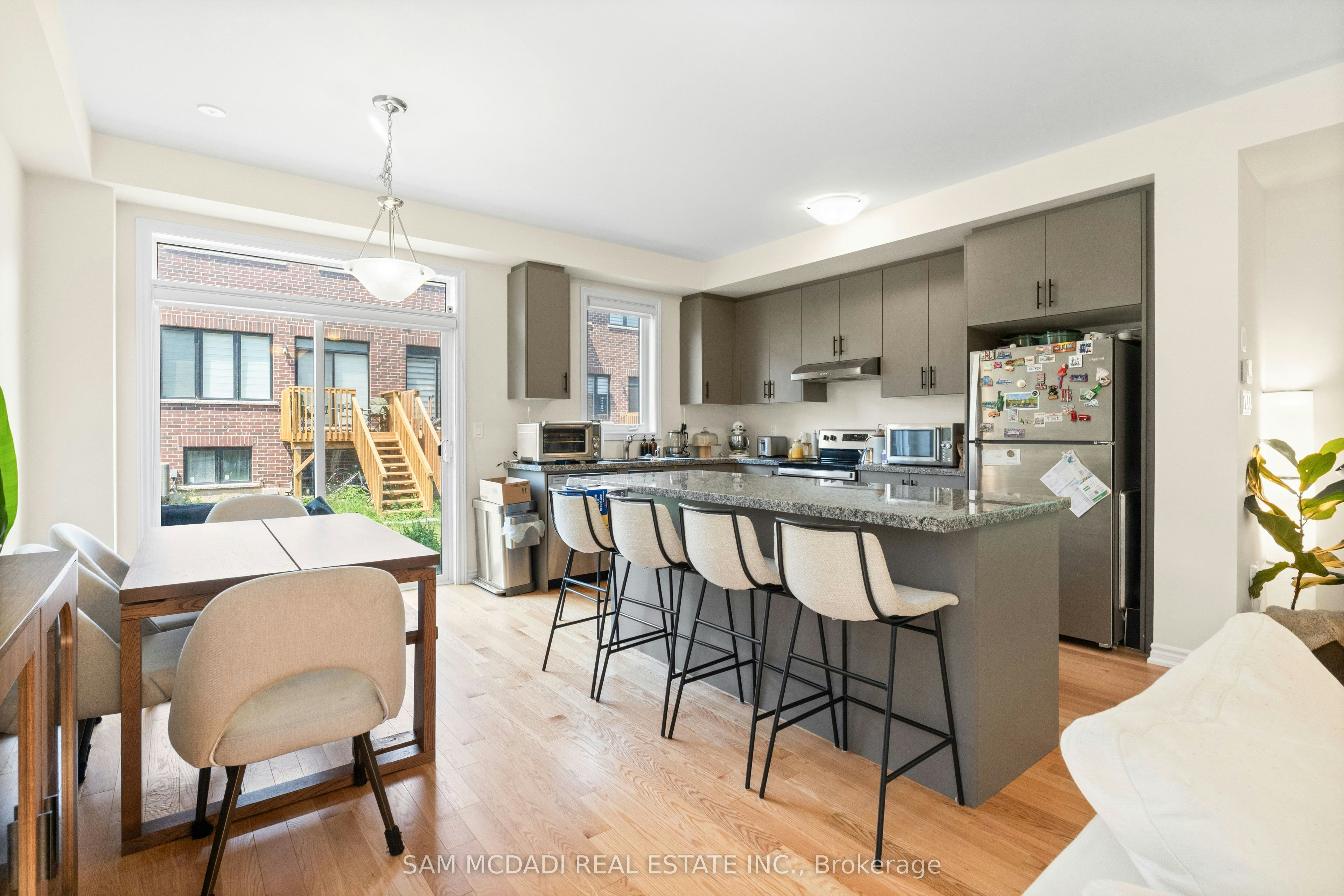 1429 Almonte Drive, Burlington, ON, L7P 0V7 - 3