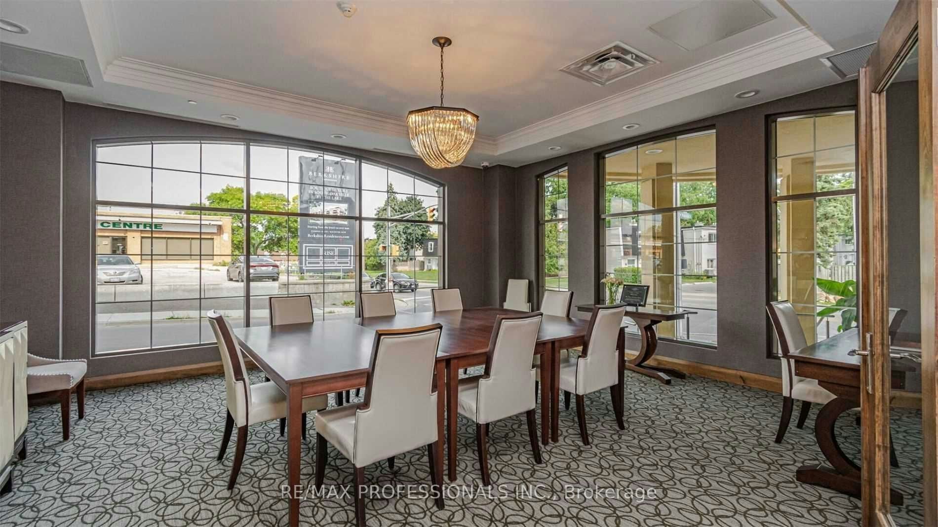 208-205 Lakeshore Road W, Oakville, ON, L6K 1B3 - 22