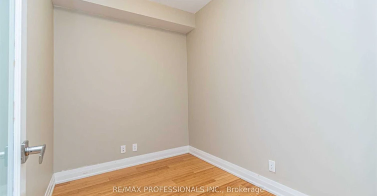 208-205 Lakeshore Road W, Oakville, ON, L6K 1B3 - 12