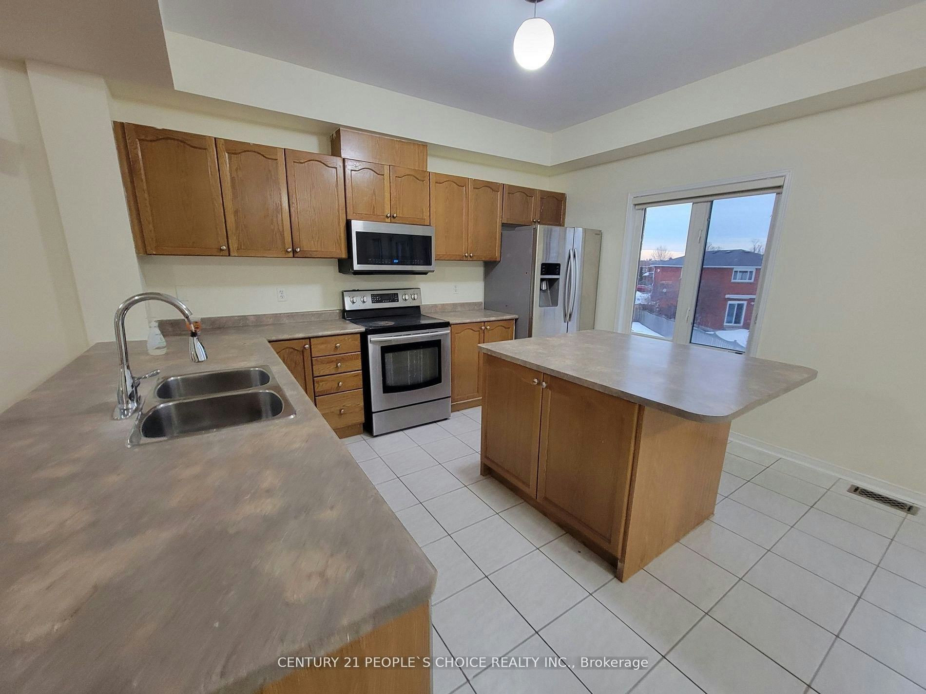 Upper-783 Millworks Crescent, Mississauga, ON, L5B 0B9 - 8