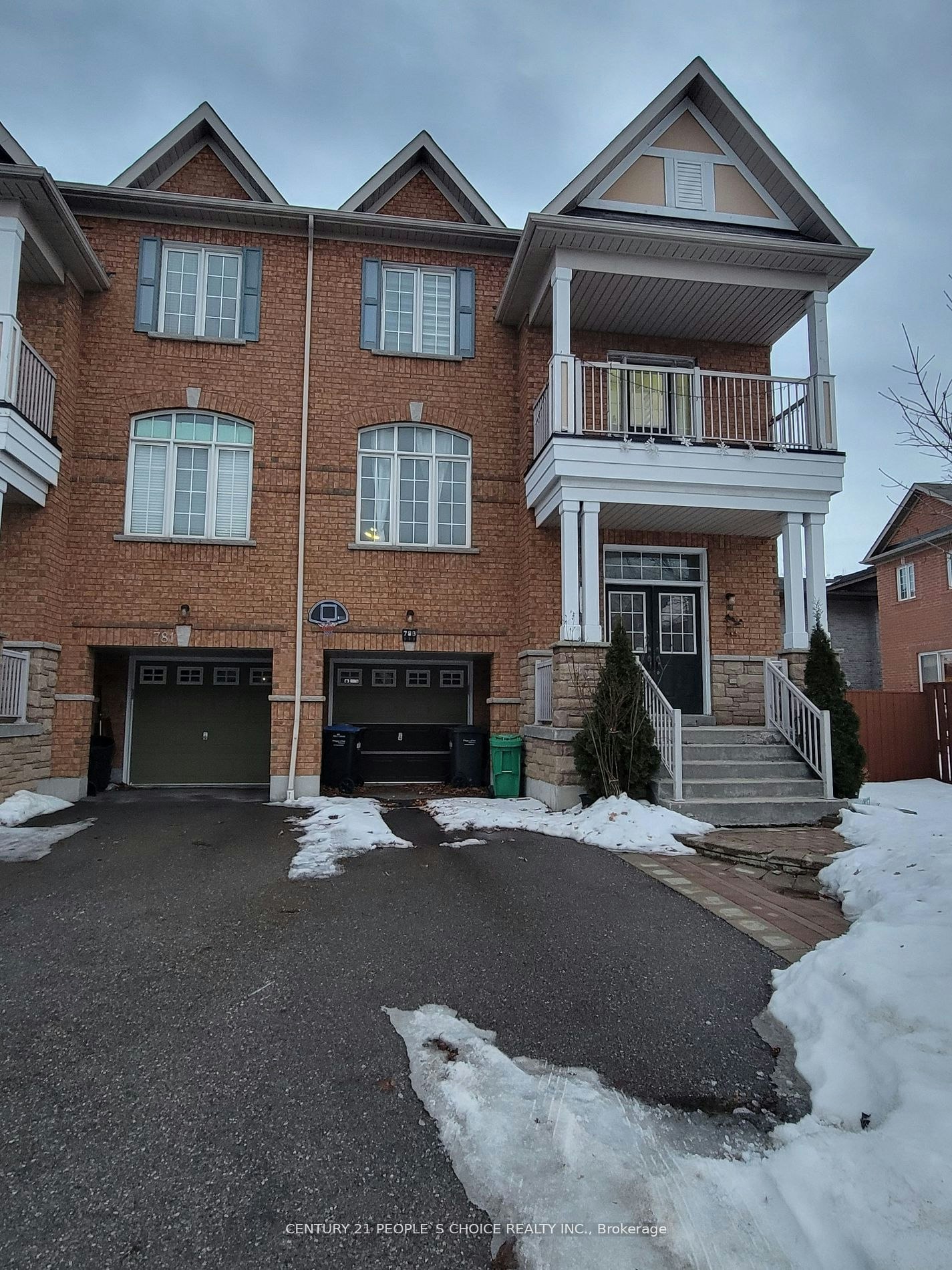 Upper-783 Millworks Crescent, Mississauga, ON, L5B 0B9