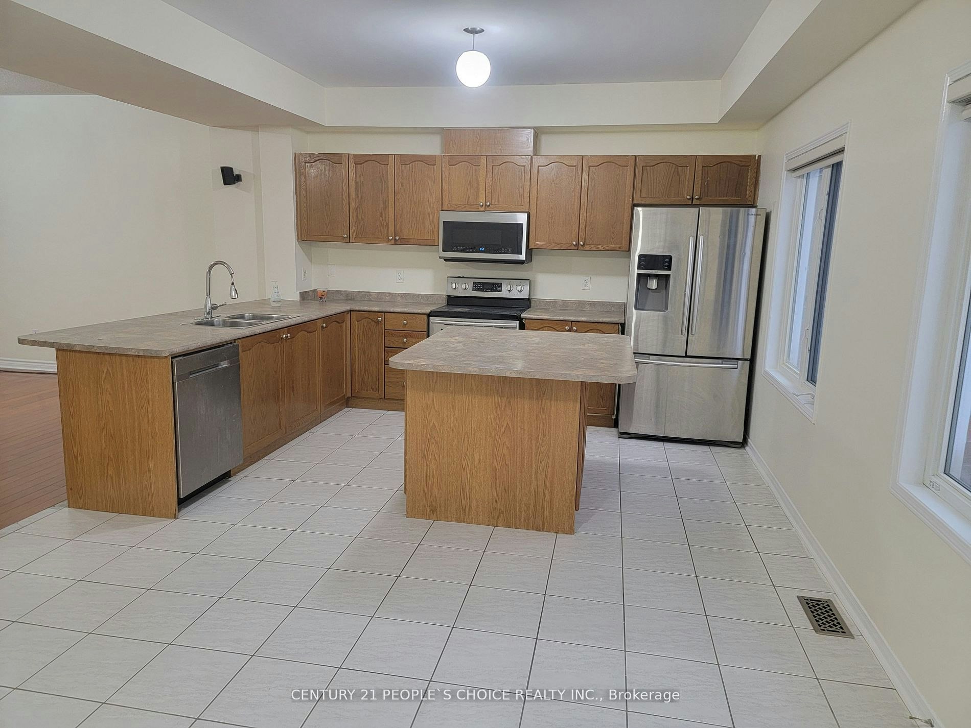 Upper-783 Millworks Crescent, Mississauga, ON, L5B 0B9 - 9