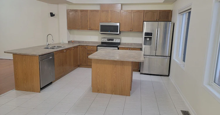 Upper-783 Millworks Crescent, Mississauga, ON, L5B 0B9 - 9