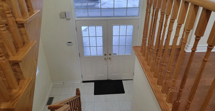 Upper-783 Millworks Crescent, Mississauga, ON, L5B 0B9 - 2