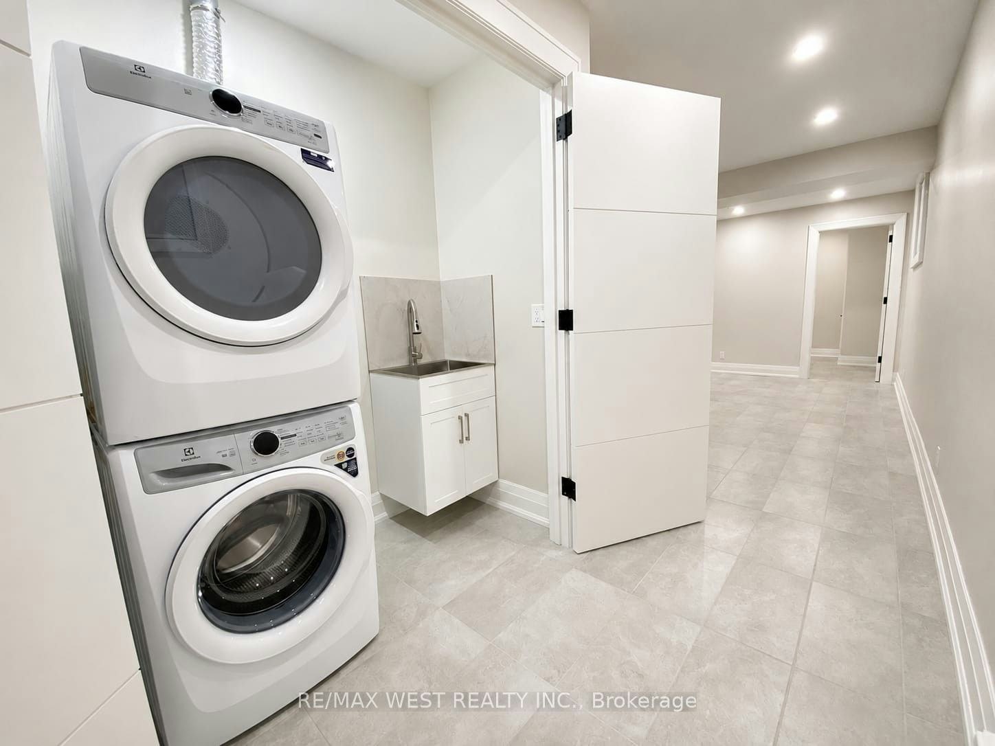 Basement-58 Aura Lea Boulevard, Toronto, ON, M9M 1K5 - 5