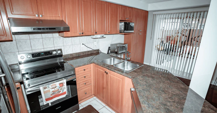 945 Mandolin Place, Mississauga, ON, L5W 1S3 - 9
