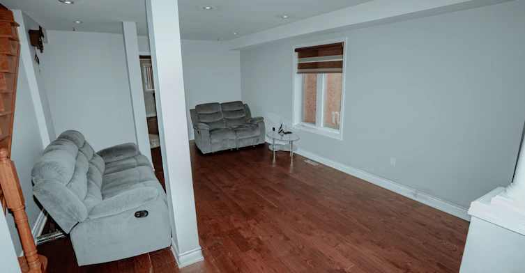 945 Mandolin Place, Mississauga, ON, L5W 1S3 - 3