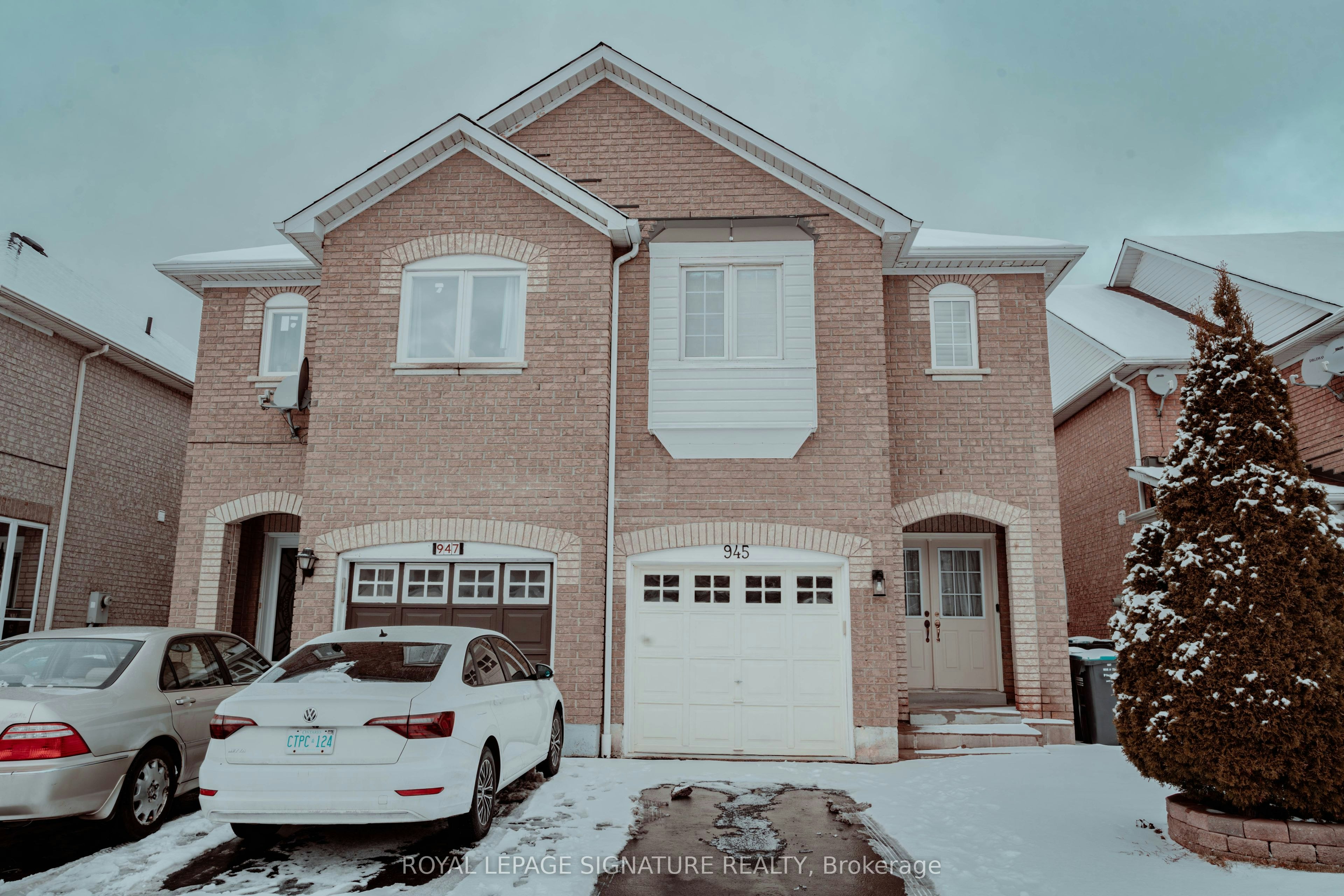 945 Mandolin Place, Mississauga, ON, L5W 1S3
