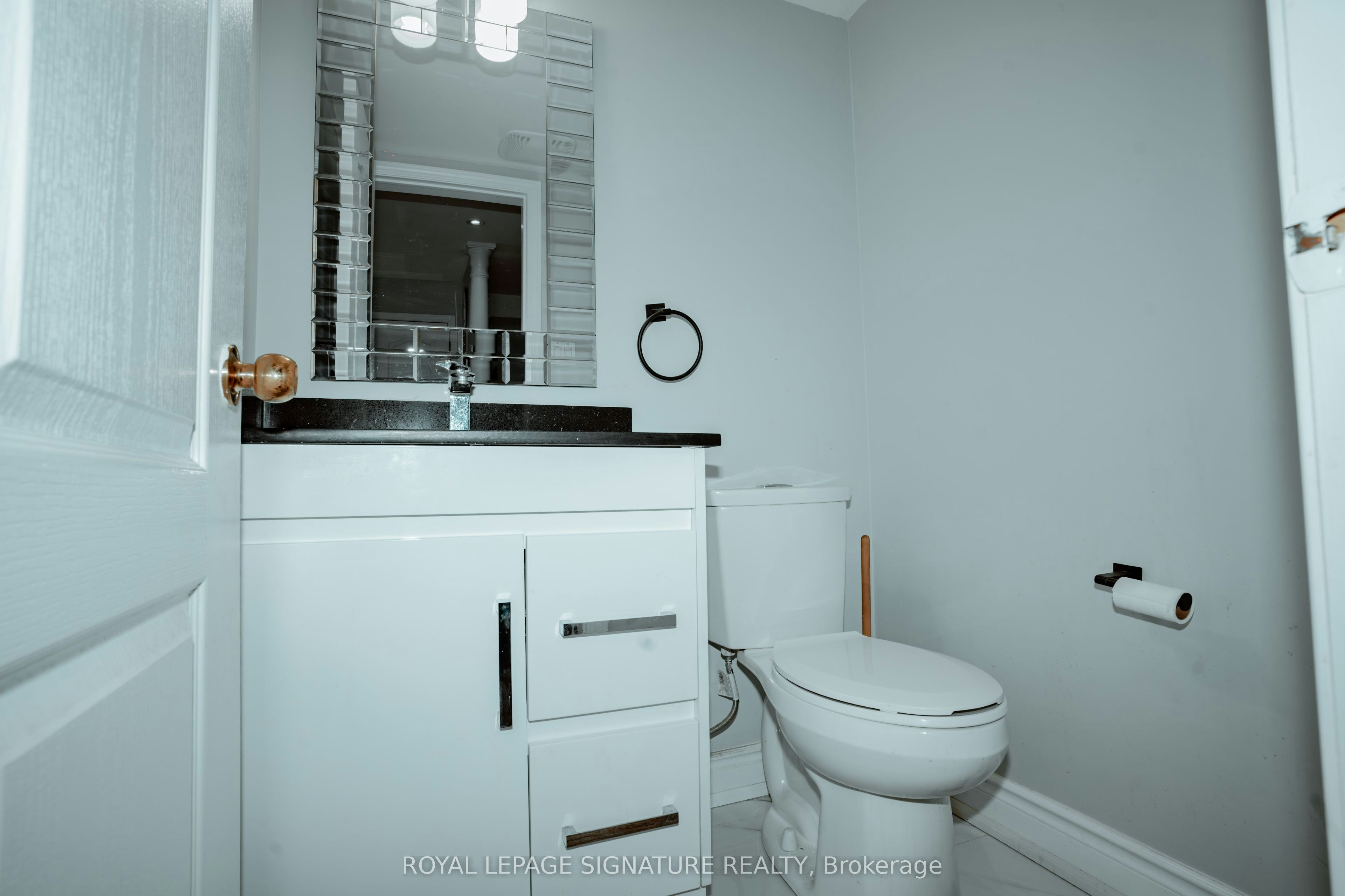 945 Mandolin Place, Mississauga, ON, L5W 1S3 - 11