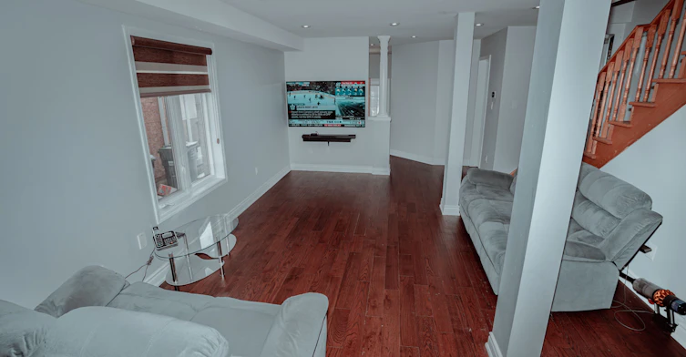 945 Mandolin Place, Mississauga, ON, L5W 1S3 - 4