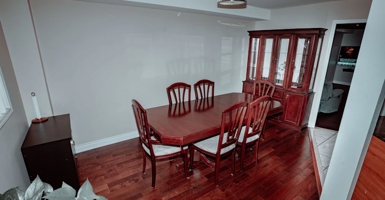 945 Mandolin Place, Mississauga, ON, L5W 1S3 - 6