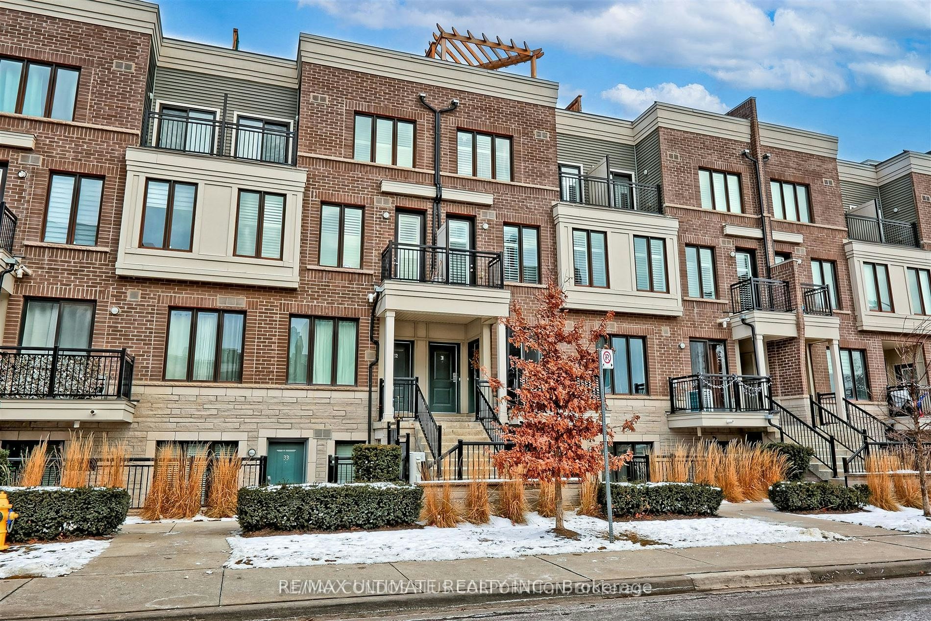31-70 Eastwood Park Gardens, Toronto, ON, M8W 0B1