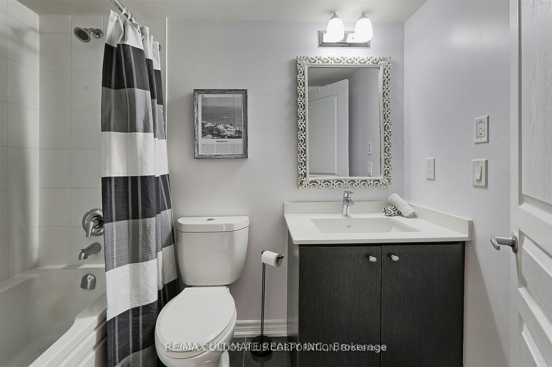 31-70 Eastwood Park Gardens, Toronto, ON, M8W 0B1 - 11