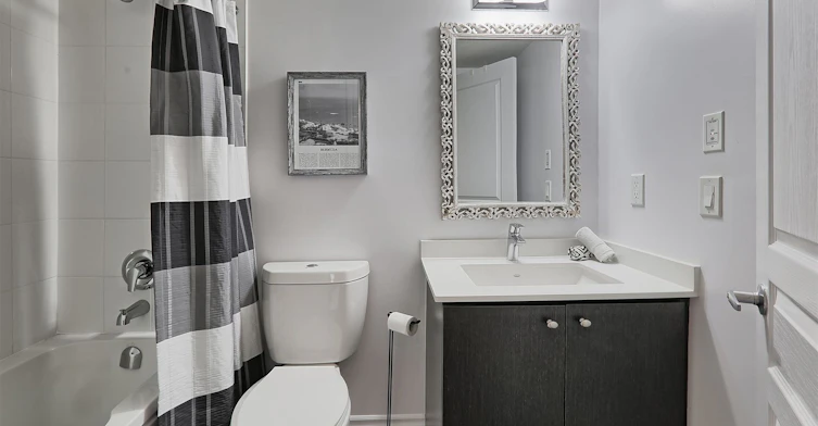 31-70 Eastwood Park Gardens, Toronto, ON, M8W 0B1 - 11