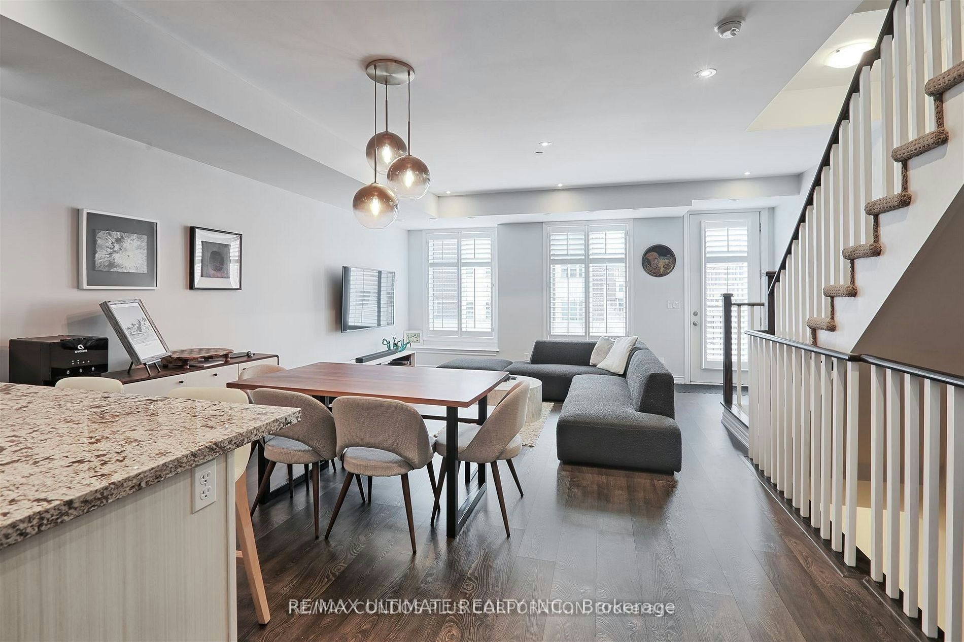 31-70 Eastwood Park Gardens, Toronto, ON, M8W 0B1 - 2