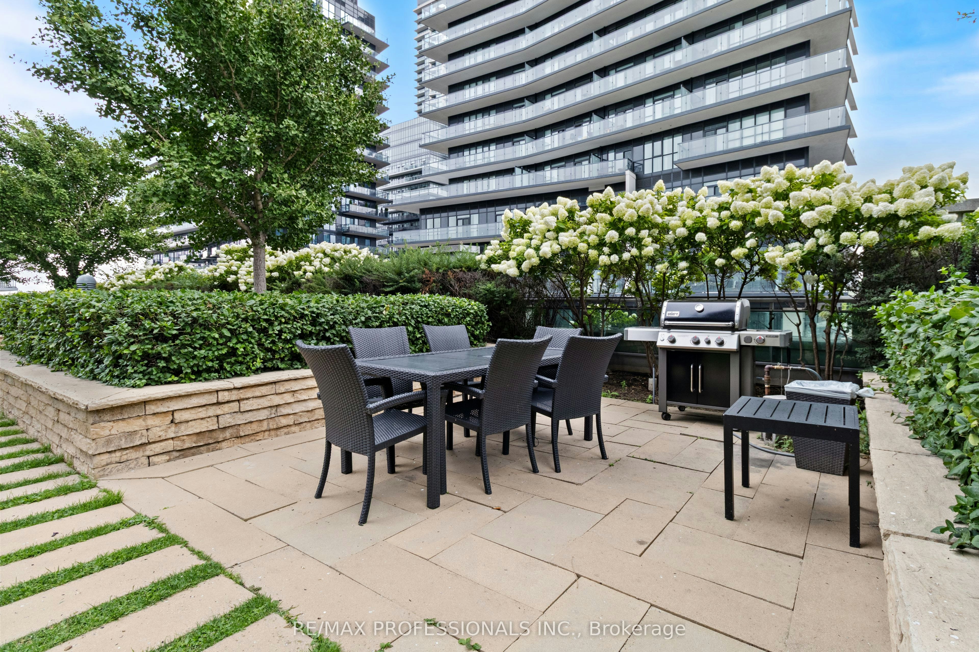 2204-16 Brookers Lane, Toronto, ON, M8V 0A5 - 42