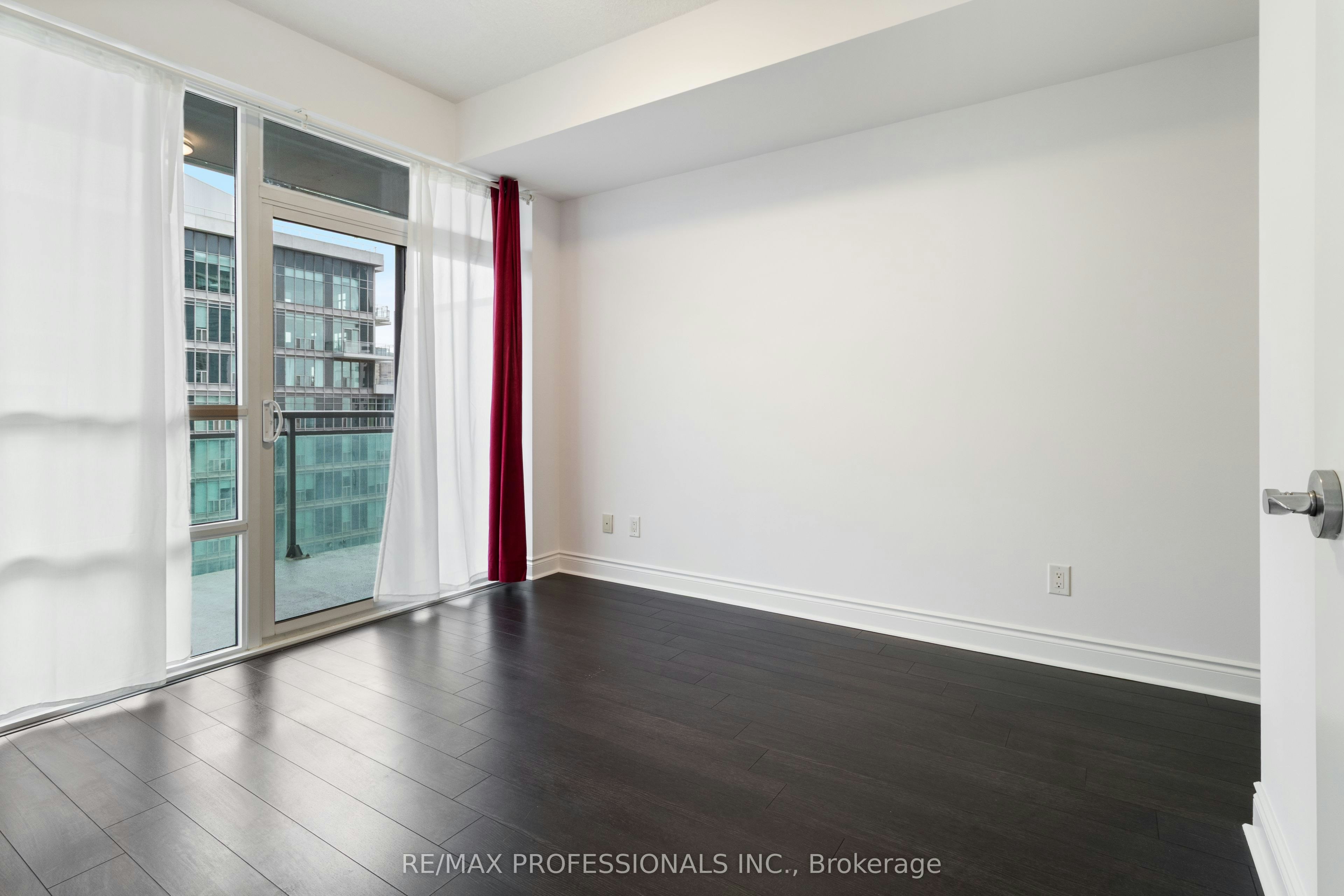 2204-16 Brookers Lane, Toronto, ON, M8V 0A5 - 18