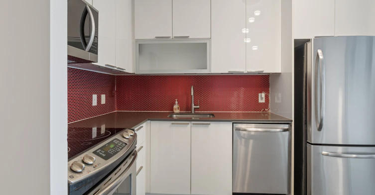 2204-16 Brookers Lane, Toronto, ON, M8V 0A5 - 9